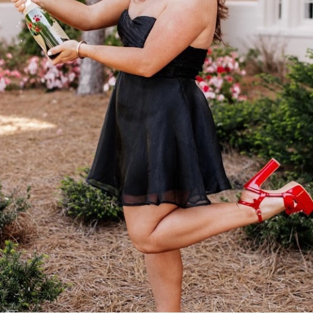 Elegant Black Strapless Dress